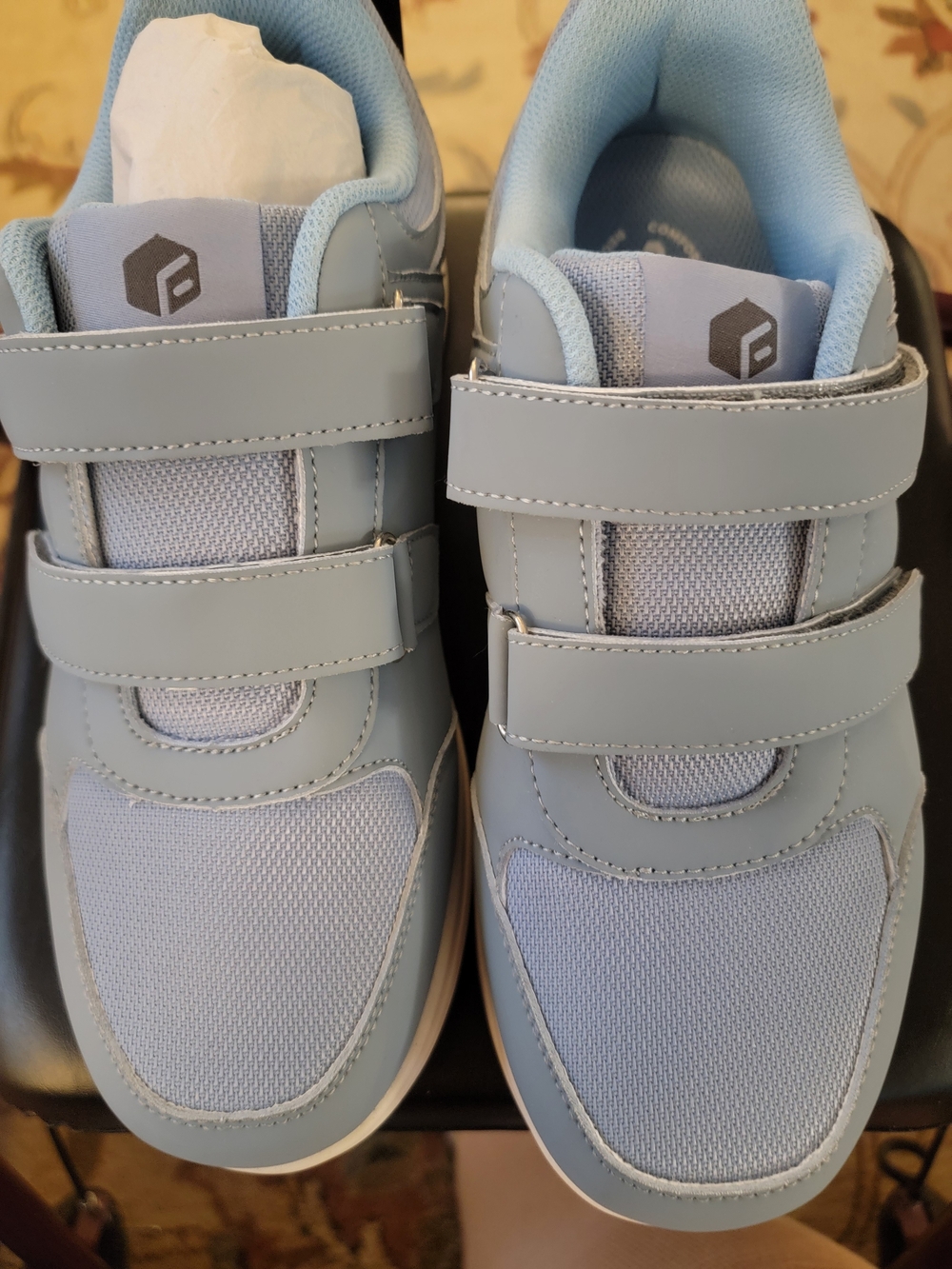 NEW NWT Womens Fitville Light Blue Velcro Sneakers Sz 10.5 W